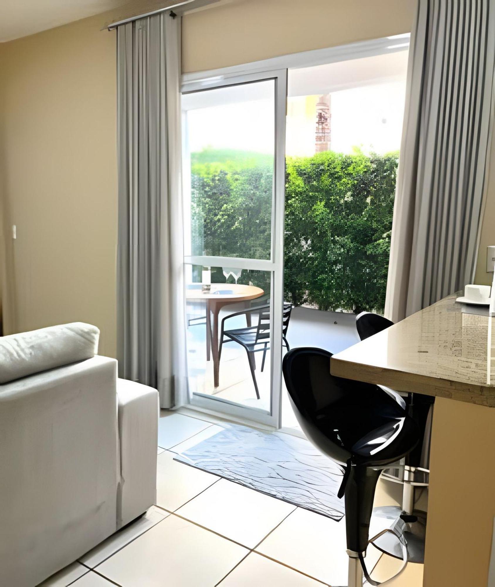 Flat Espacoso E Com Quintal Na Zona Sul Apartamento