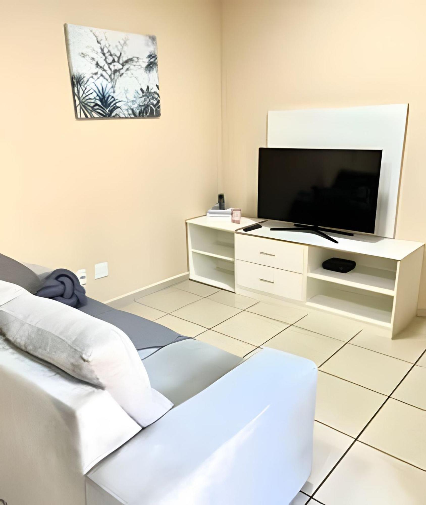 Apartamento Flat Espacoso E Com Quintal Na Zona Sul