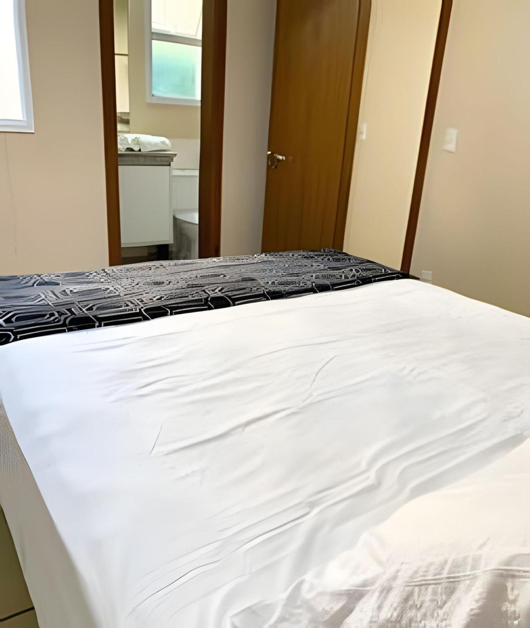 Flat Espacoso E Com Quintal Na Zona Sul *